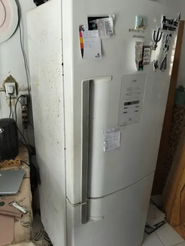 Geladeira com defeito