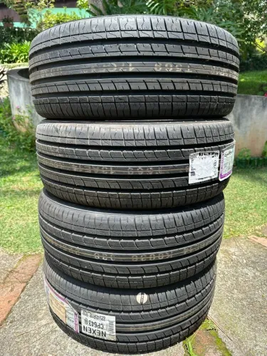 Pneus Nexen 225/45/18 novos