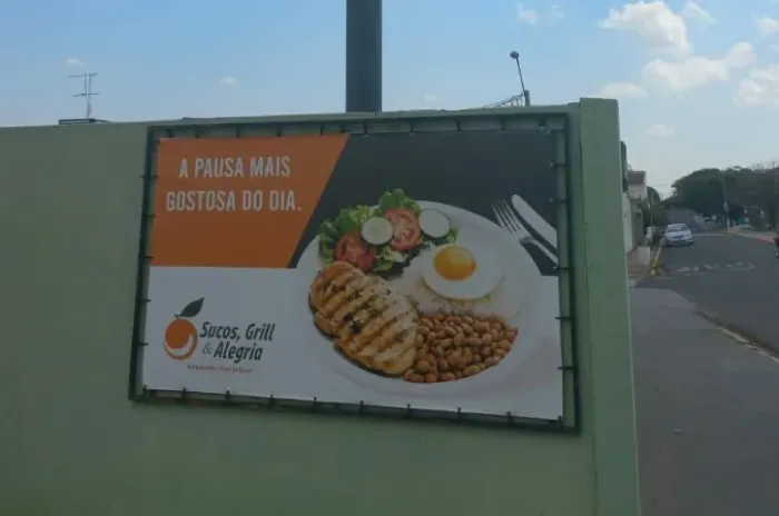 Estrutura metalica para propaganda