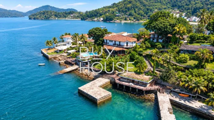 Propriedade exclusiva frente ao mar em Angra dos Reis