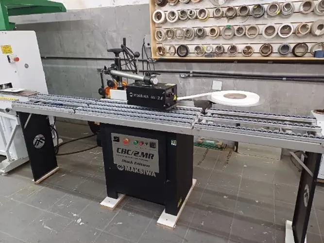 Coladeira 2 coleiros Maksiwa com avanço 220v