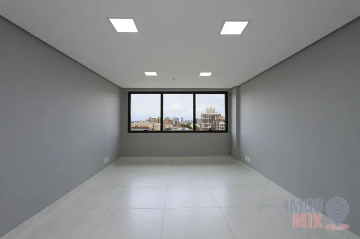 ALUGA-SE SALA COMERCIAL NO MEDPLEX DE 42 M² NO BAIRRO PASSO DA AREIA