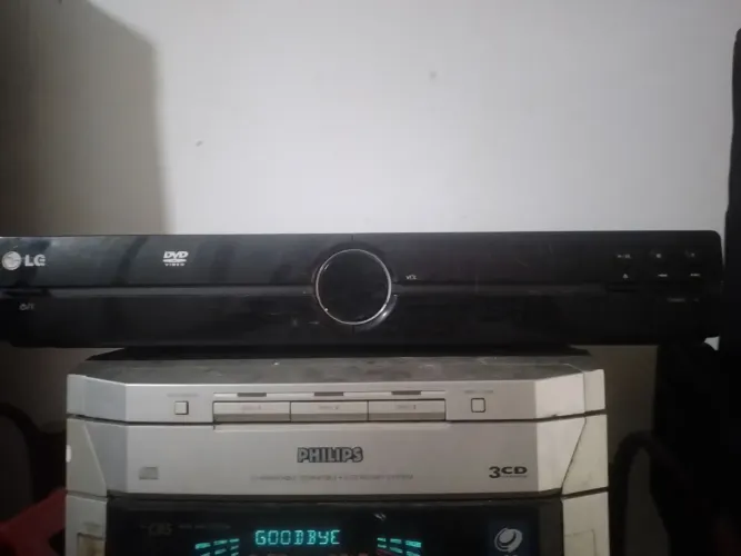 Aparelho de DVD usado funcionando