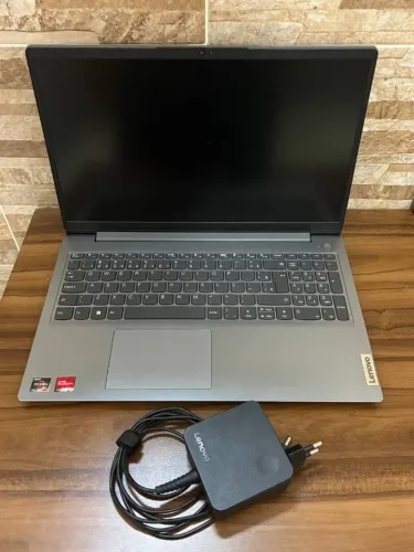 Notebook Lenovo IdeaPad 3 Ryzen 7 5700U | 12GB RAM | SSD 512GB