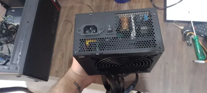 Fonte NZXT 650W 80 Plus Gold