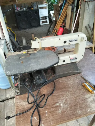 Makita SJ401 tico tico de bancada