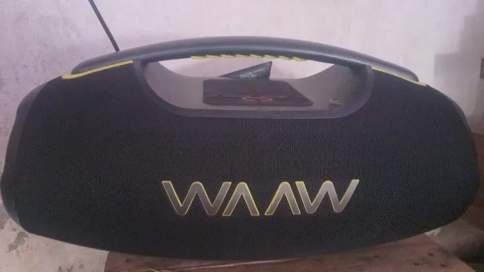 Som WAAW