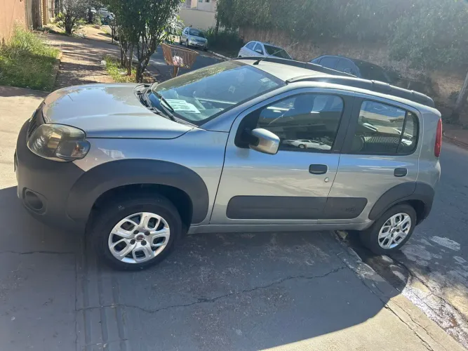 Fiat Uno WAY Celeb. 1.0 EVO Fire Flex 8V 5P 2012