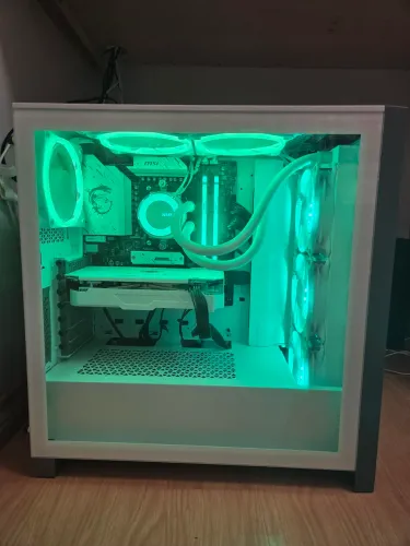 PC Gamer Ryzen 7 7700 + 32GB DDR5 + GTX 1660 Ti 6GB + SSD 1TB