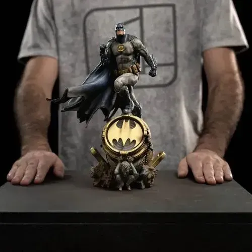 Batman deluxe Iron Studios CCXP 2023 1/10