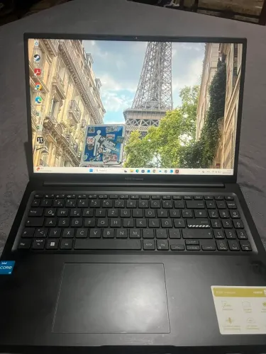 Notebook semi-novo (3 meses de uso)