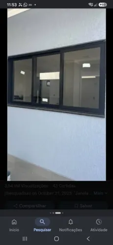 Janela de correr três folhas vidro fume,medindo 1.20 largura por 1.00 metro.