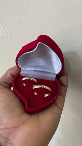Par de aliança em ouro 18k