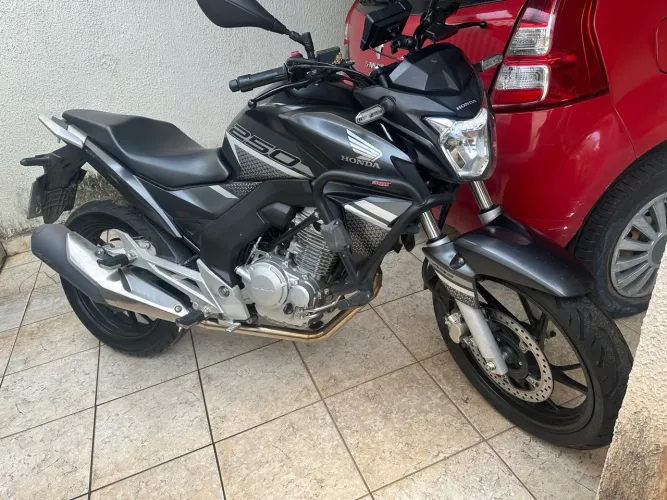 Honda Twister 250 Abs