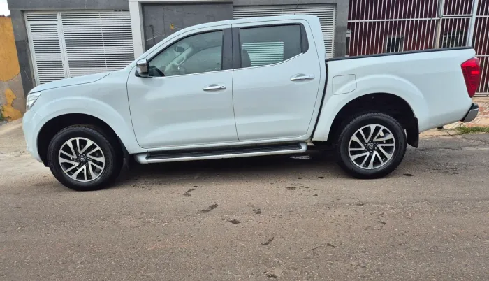 Nissan Frontier XE CD 4X4 2.3 Bi-TB Diesel Aut. 2021