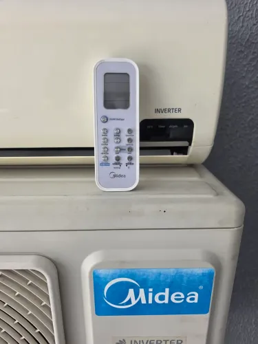 Ar condicionado midea 9000 btus .