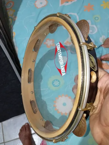 Vendo pandeiro contemporânea de 12polegadas, excelente estado