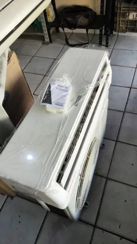 AR CONDICIONADO AGRATTO 9 MIL INVERTER SEMI-NOVO