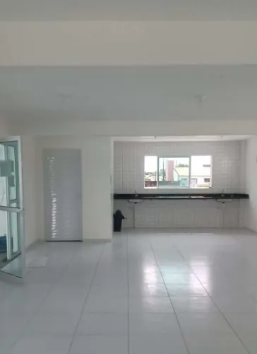 Aluga-se apartamento