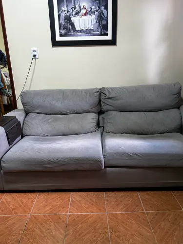 Sofá retrátil usado 