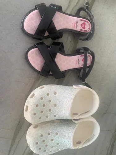 Vendo sandalia Croccs infantil