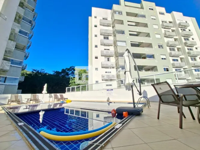 Apartamento 2 quartos no bairro Itacorubi - Florianópolis