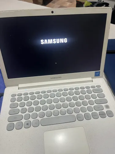 Notebook Samsung Flash f30 branco 128Gb