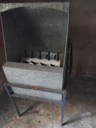 Máquina de depenar frango mas sangrado