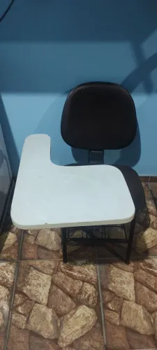 Cadeira Escolar com Prancheta