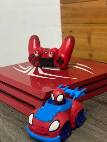 PlayStation 4 Pro Edição Spiderman