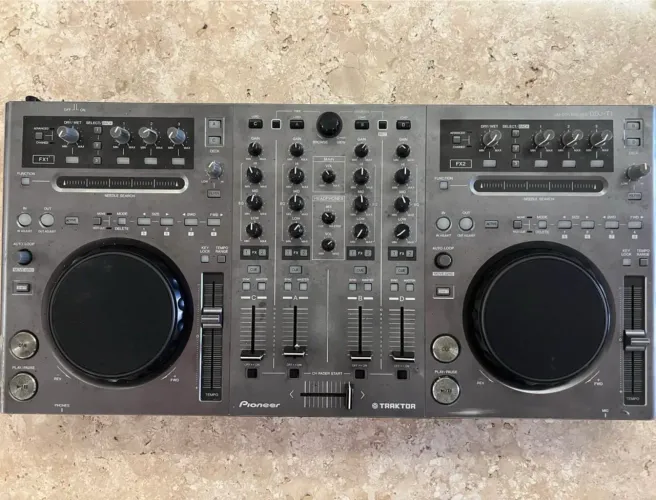 CONTROLADORA PIONEER DDJ T1