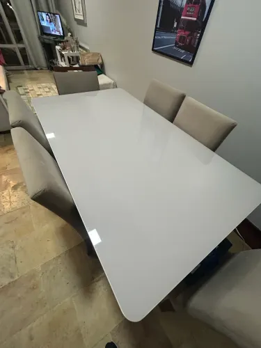 Conjunto mesa com 6 cadeiras 160cm X 90cm