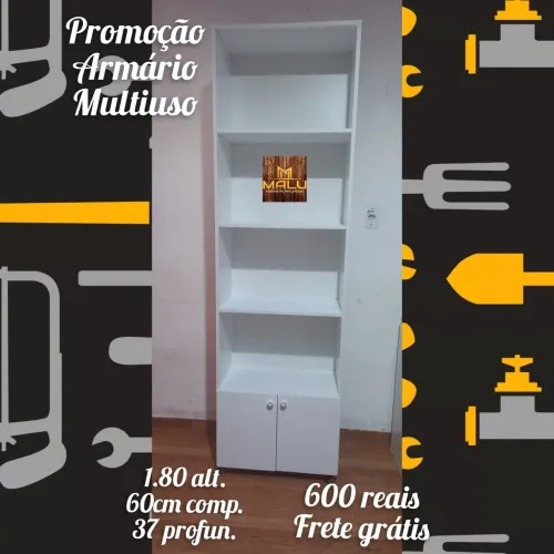 Armário multiuso 
