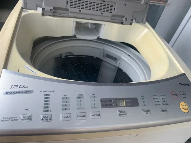 Lavadoura de roupas Panasonic 12 kl, defeito nível de água
