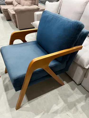 Poltrona Azul QUEIMA DE MOSTRUÁRIO 