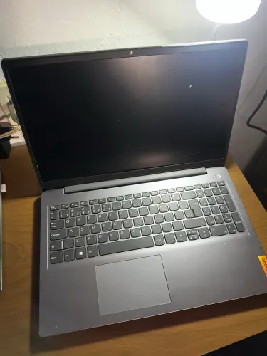 Notebook Lenovo IdeaPad 3 Ryzen 5 5500U DEFEITO