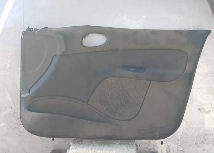 Forro porta dianteira direito Peugeot 207 2010