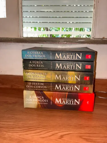 Coleção Game of Thrones/As crônicas de gelo e fogo