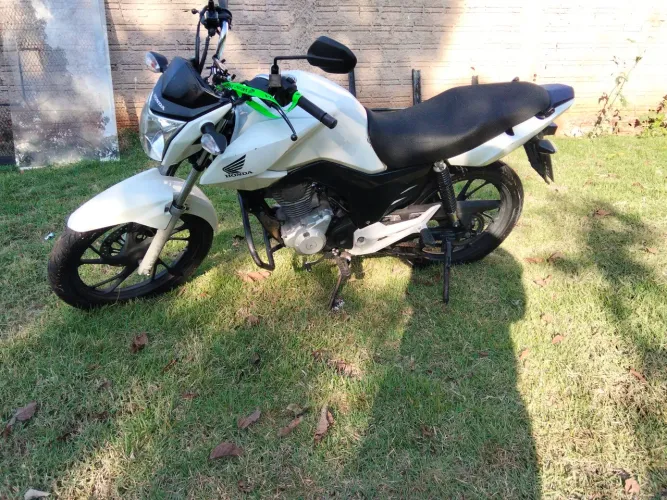 Titan 160 com partida elétrica