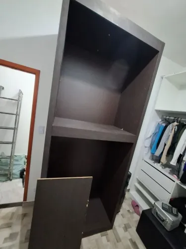 Doação guarda roupa