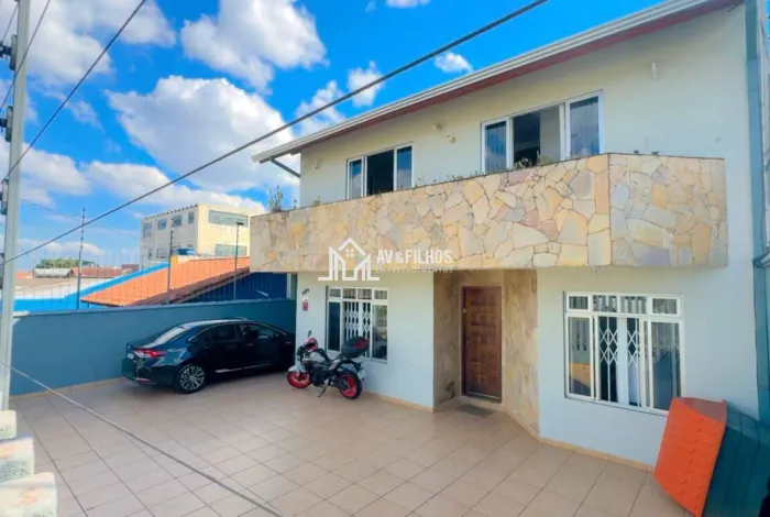 Sobrado com 4 dormitórios à venda, 252 m² por R$ 850.000 - Jardim Cláudia - Pinhais/PR