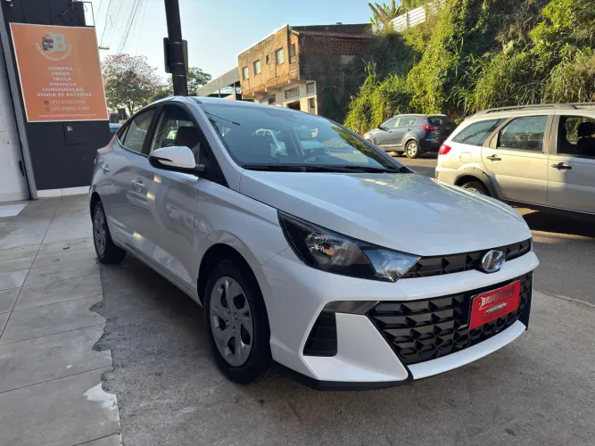 Hyundai HB20S Comfort Plus 1.0 Flex 12V Mec. 2025