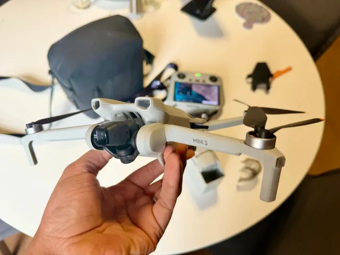 Drone DJI Mini 3 Fly More Combo