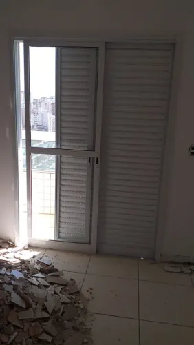 Porta alumínio 3 folhas