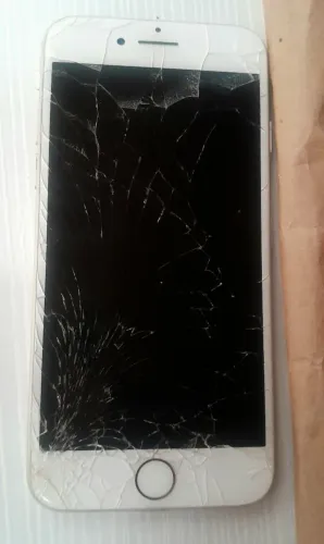 Iphone 7 128Mb prata com Defeito 