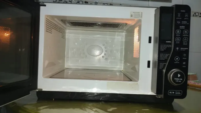 Microndas Brastemp digital gruil 23litros