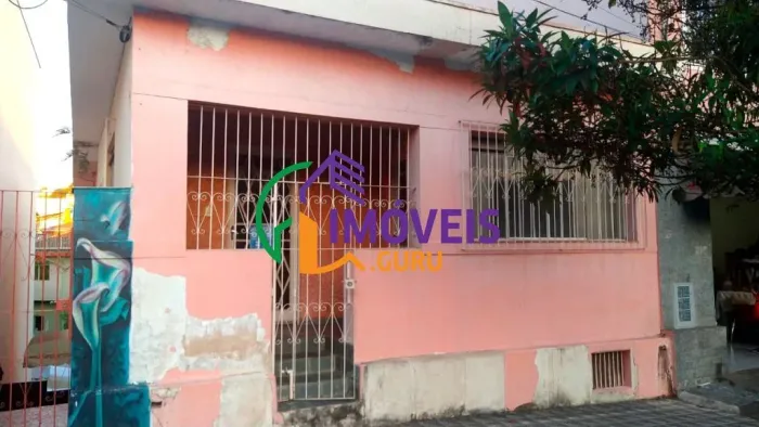 CASA ASSOBRADADA - CENTRO - MG