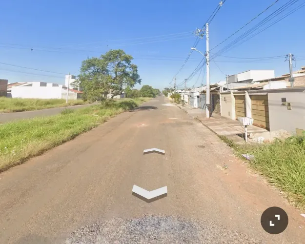 Lote Res. Portinari na Avenida 300 mt2 Oportunidade