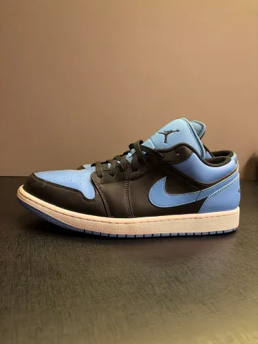 Air Jordan 1 Low Black University Blue