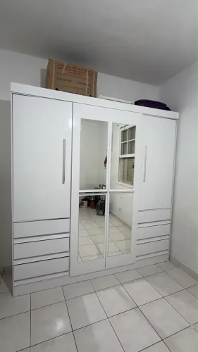Guarda roupa de casal